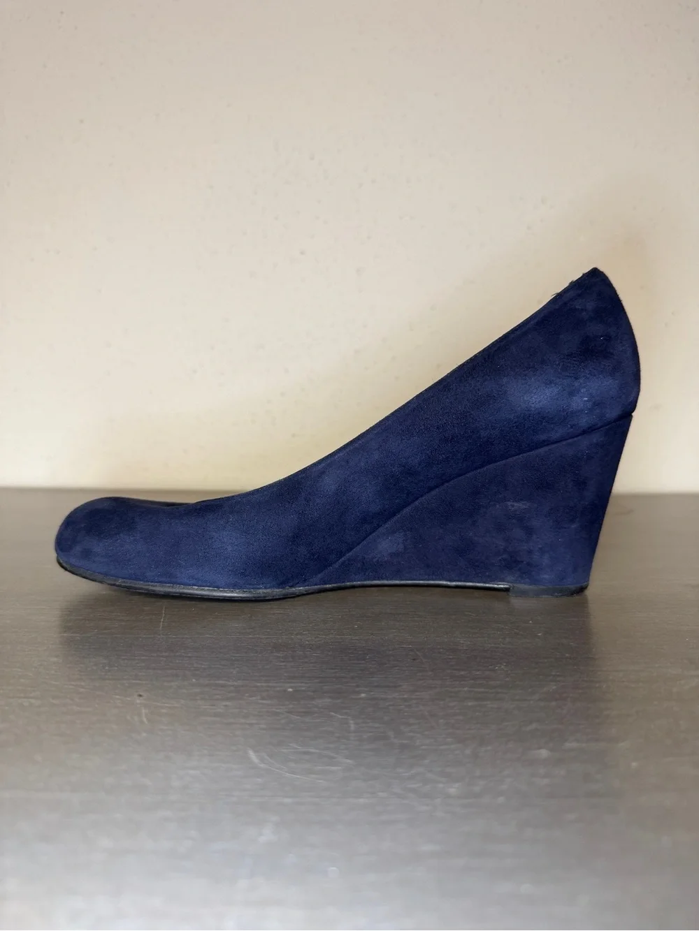 Stuart Weitzman Navy Blue Suede Wedge Pumps Round Toe Dress Shoes Spain Size 8 - Picture 8 of 13